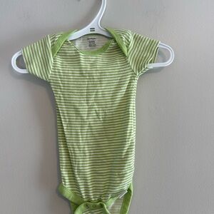 Gerber 6/9m Green Striped short sleeve Onesie